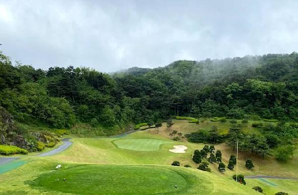 松尼山乡村俱乐部 - 全国335座高尔夫球场实时预订-高球爱好者一站式订场平台