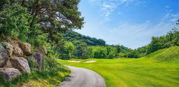 黑石贝尔森林乡村俱乐部 - 全国335座高尔夫球场实时预订-高球爱好者一站式订场平台