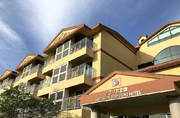 顺天宝英乡村俱乐部 - 阳江保利银滩高尔夫套票-海滨高尔夫旅游1球1晚套餐