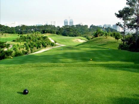 惠州涛景高尔夫球会 - 阳江保利银滩高尔夫套票-海滨高尔夫旅游1球1晚套餐
