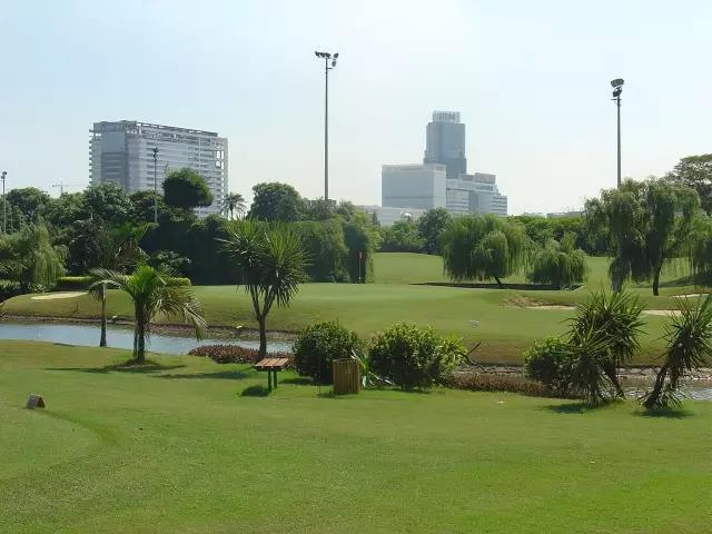 深圳名商高尔夫球会 - 海口观澜湖高尔夫球场预订-海南高尔夫旅游攻略推荐