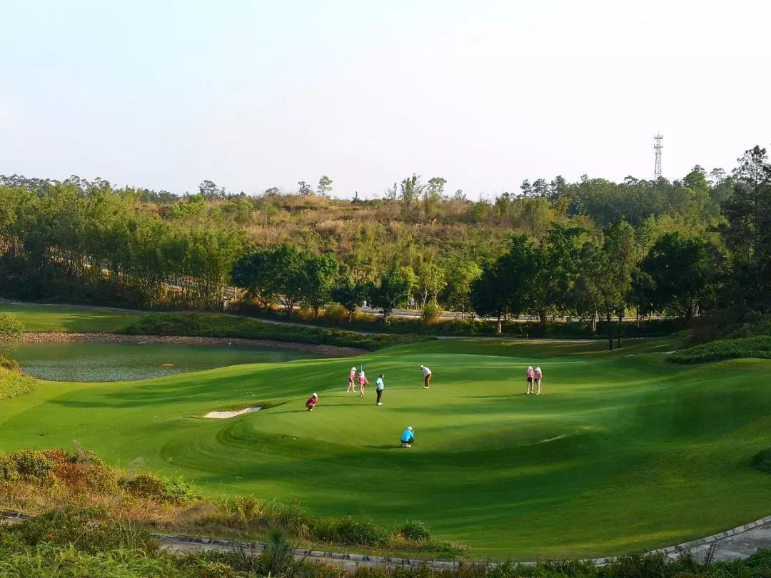 江门鹤山高尔夫球会 - 高尔夫1球1晚特惠套票-星际高球联盟精选旅游套餐