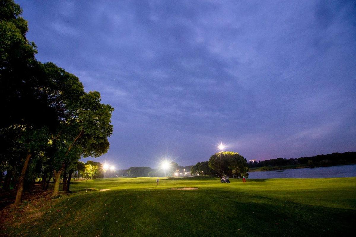 上海银涛高尔夫球会 - 全国335座高尔夫球场实时预订-高球爱好者一站式订场平台