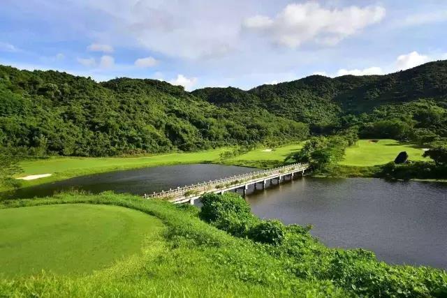 三亚神泉高尔夫球会 - 海口观澜湖高尔夫球场预订-海南高尔夫旅游攻略推荐