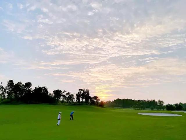 宿迁骆马湖高尔夫球会 - 高尔夫1球1晚特惠套票-星际高球联盟精选旅游套餐