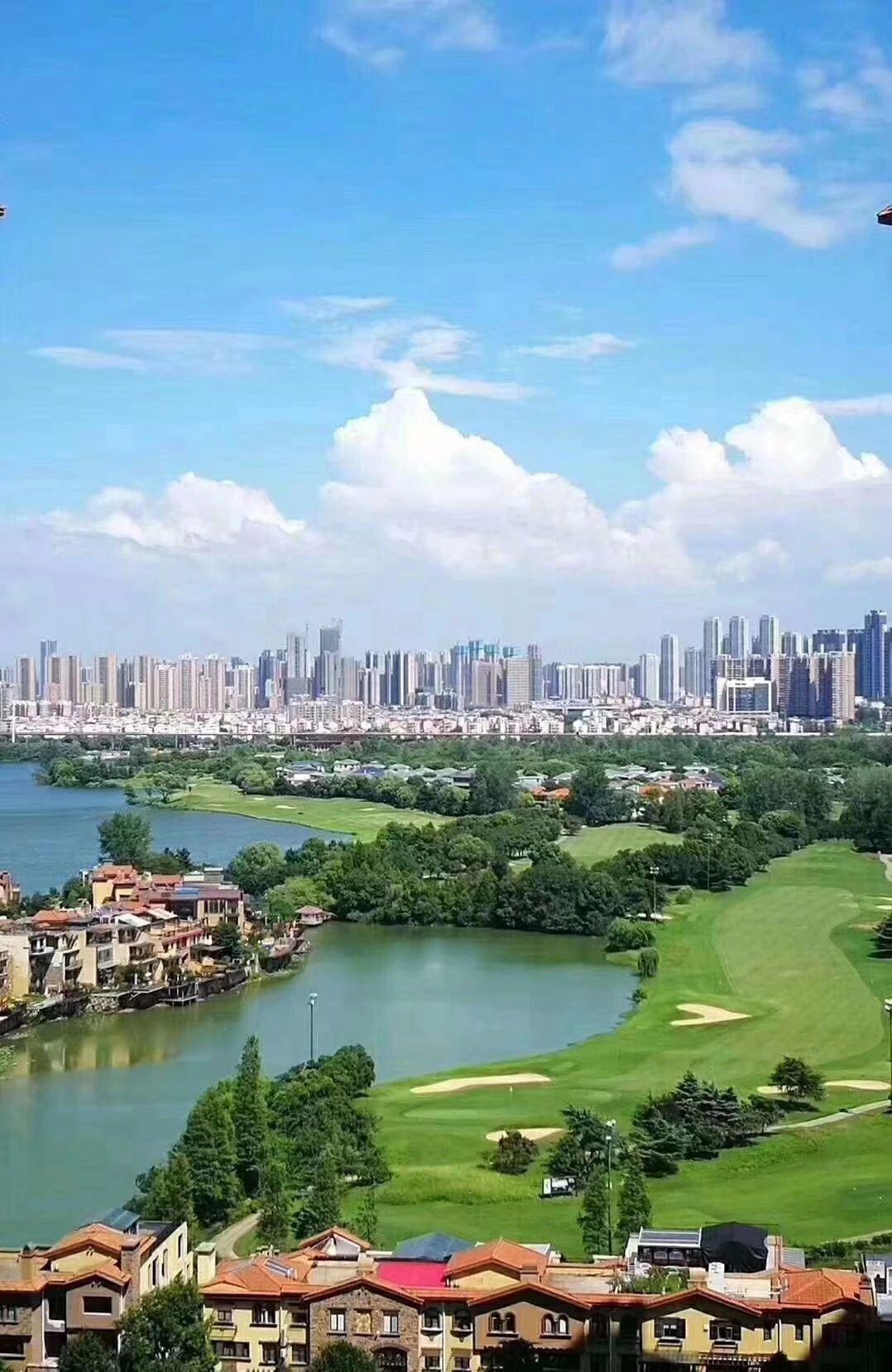 武汉金银湖高尔夫球会 - 高尔夫1球1晚特惠套票-星际高球联盟精选旅游套餐