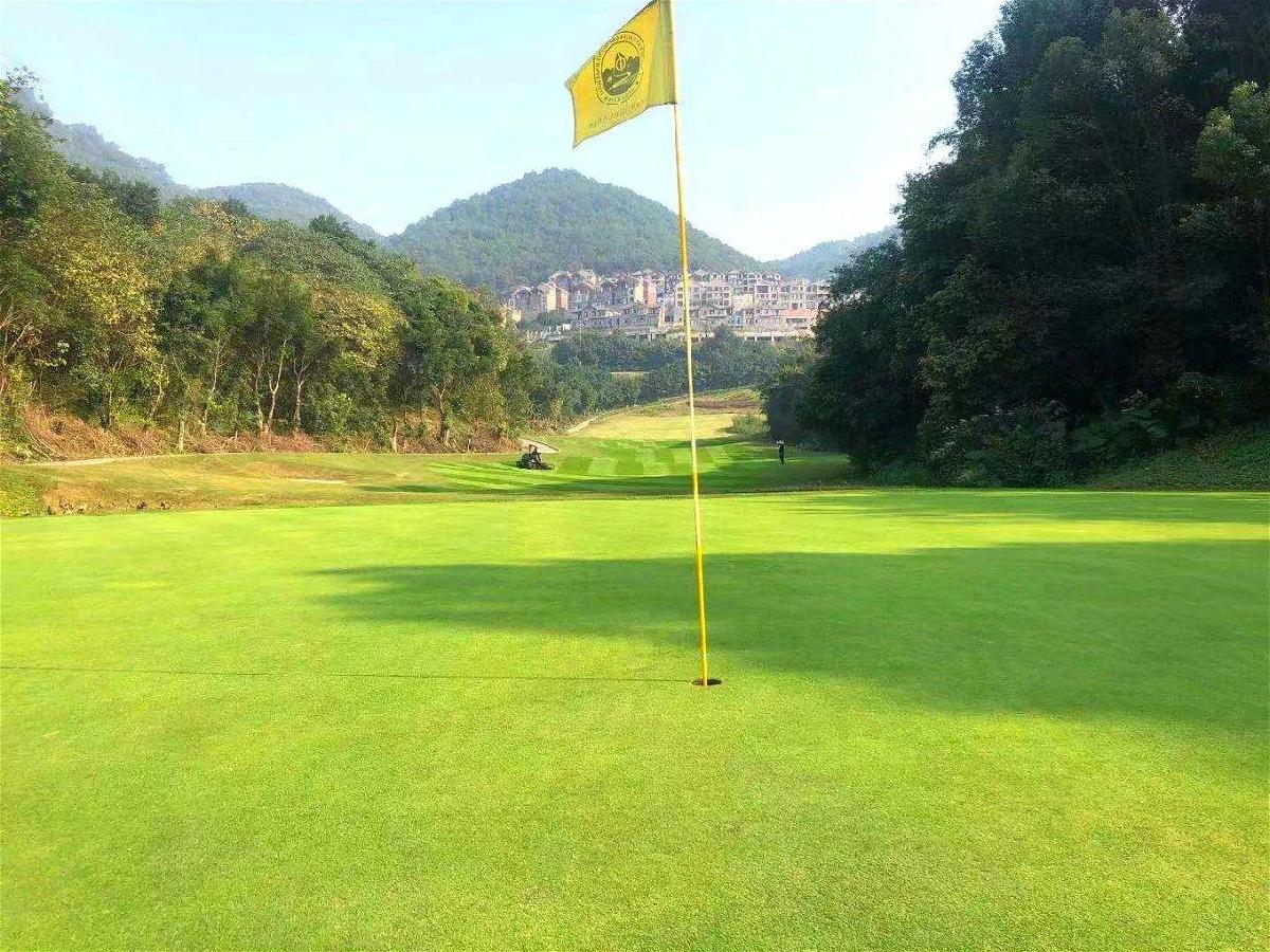 重庆远洋高尔夫球会 - 高尔夫1球1晚特惠套票-星际高球联盟精选旅游套餐