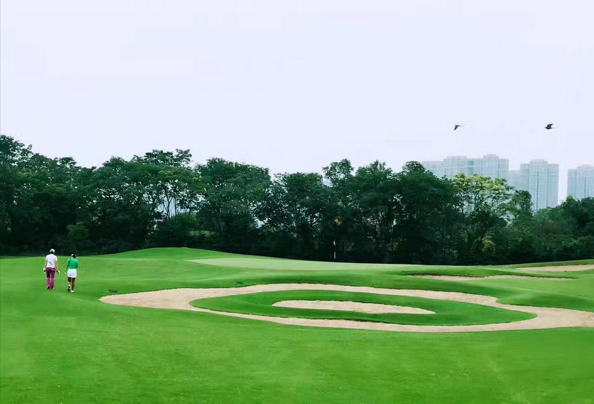 武汉东方高尔夫球会 - 海口观澜湖高尔夫球场预订-海南高尔夫旅游攻略推荐