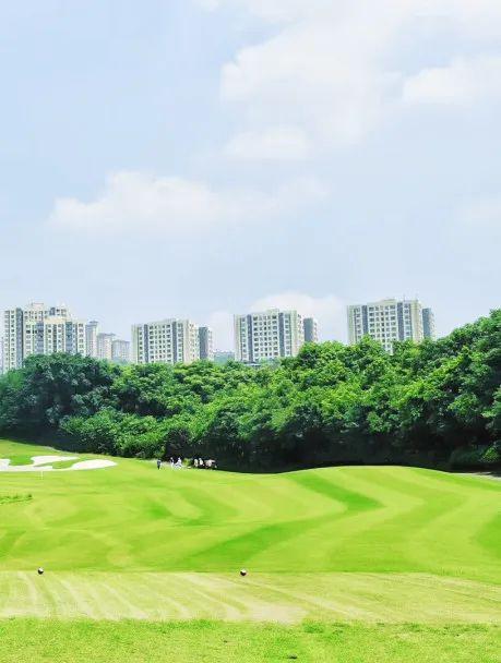 重庆佰富江景高尔夫球会 - 海口观澜湖高尔夫球场预订-海南高尔夫旅游攻略推荐