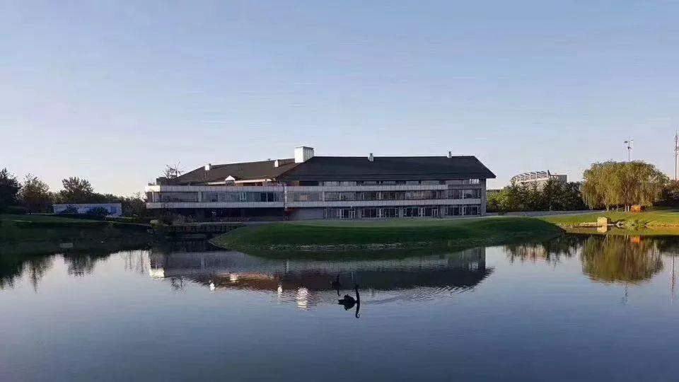 北京鸿禧高尔夫球会 - 高尔夫1球1晚特惠套票-星际高球联盟精选旅游套餐