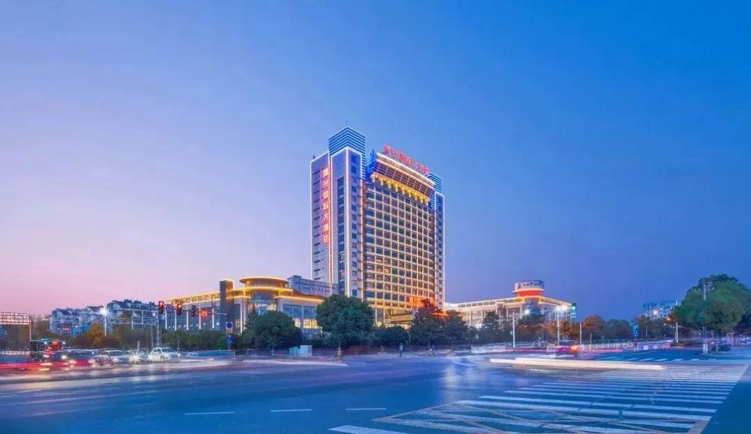 句容龙山湖·2球1晚 - 海口观澜湖高尔夫球场预订-海南高尔夫旅游攻略推荐