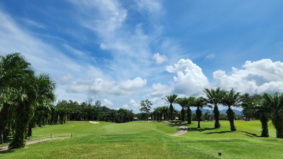 普吉岛拉古娜高尔夫球会 - 阳江保利银滩高尔夫套票-海滨高尔夫旅游1球1晚套餐