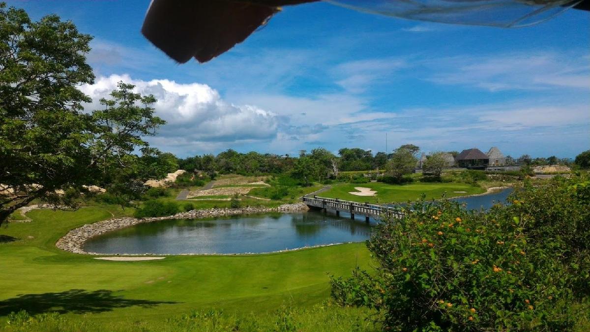 巴厘岛武吉班达瓦高尔夫球会 - 全国335座高尔夫球场实时预订-高球爱好者一站式订场平台