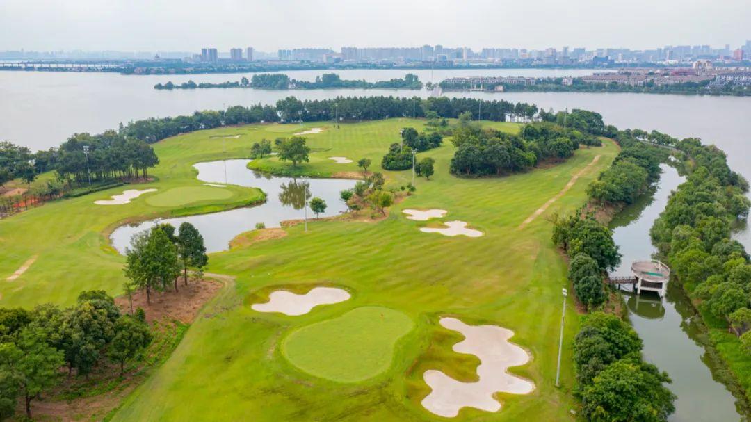 湖北武汉藏龙岛高尔夫球会 - 星际高球联盟-中国精英人士高尔夫旅游度假实景