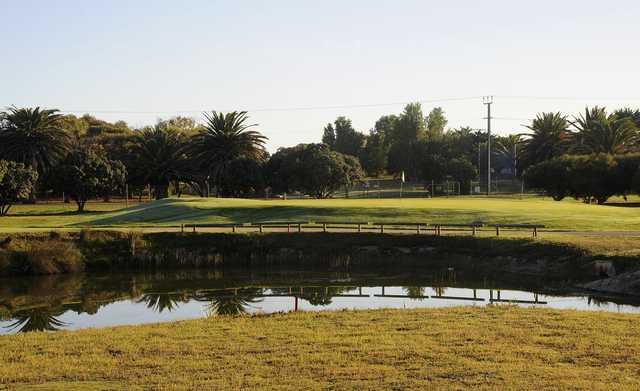 South Lakes Golf Club - 全国335座高尔夫球场实时预订-高球爱好者一站式订场平台