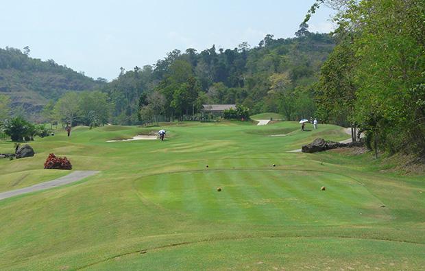 Rajjaprabha Dam Golf Course - 深圳观澜湖高尔夫订场服务-广东专业高尔夫预订平台