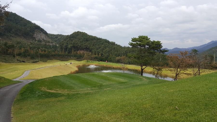 领袖高尔夫球会 - 高尔夫1球1晚特惠套票-星际高球联盟精选旅游套餐